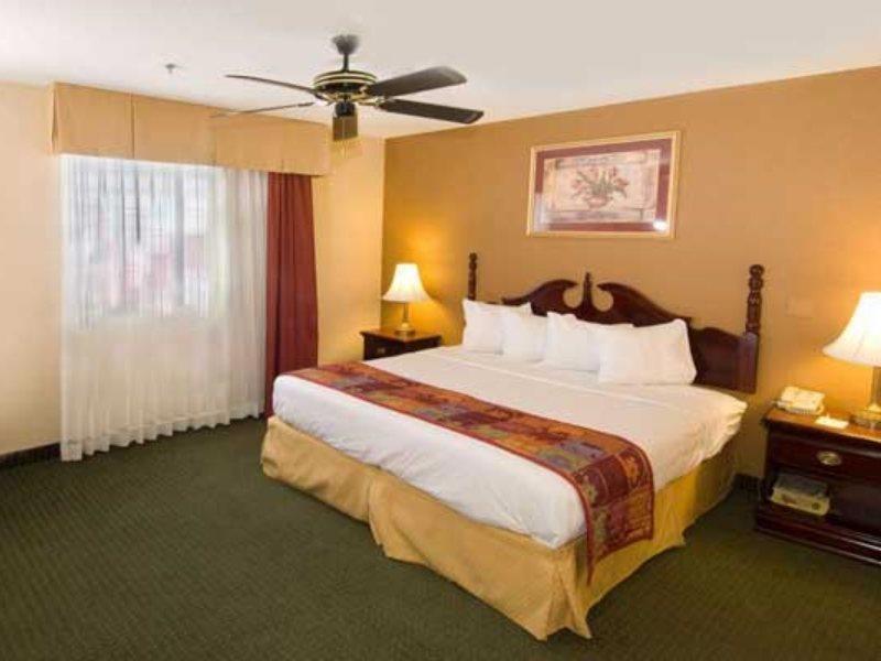 Best Western Alamo Suites Downtown Сан-Антоніо Екстер'єр фото